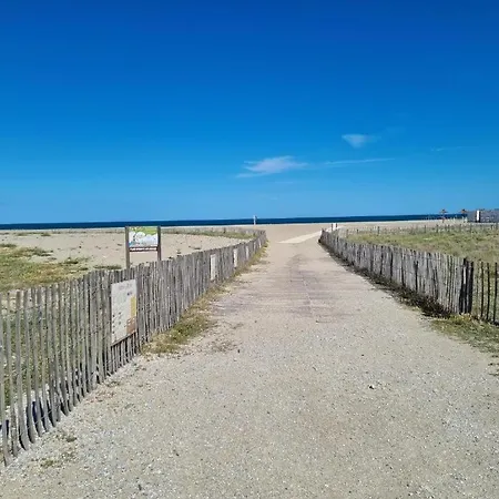 Bel Spacieux Front De *